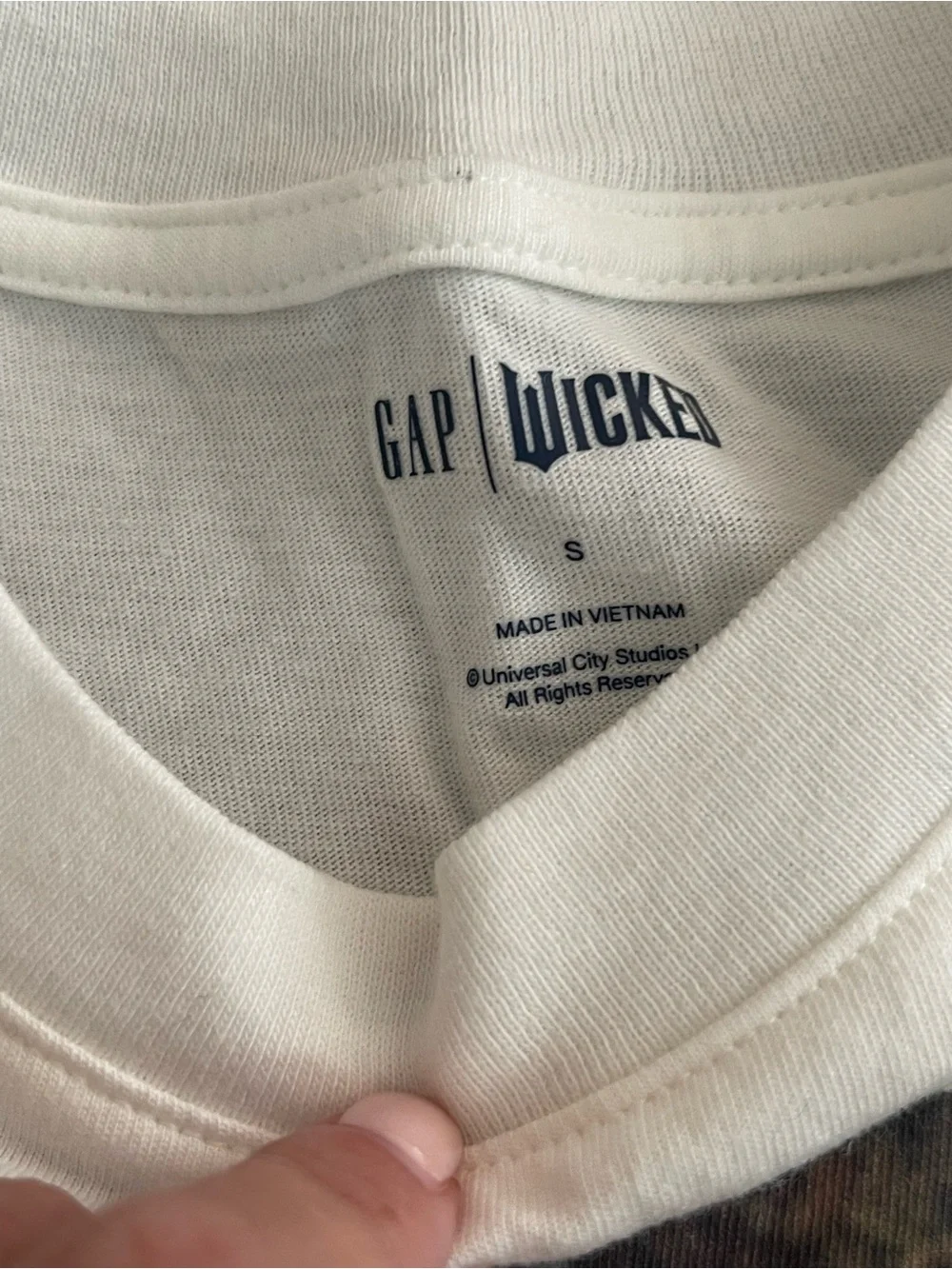Gap Girls White Long-Sleeve Tee with Multicolor 'WICKED' Graphic Glinda